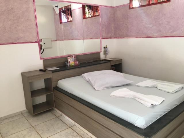 Lux Motel Holambra Bagian luar foto