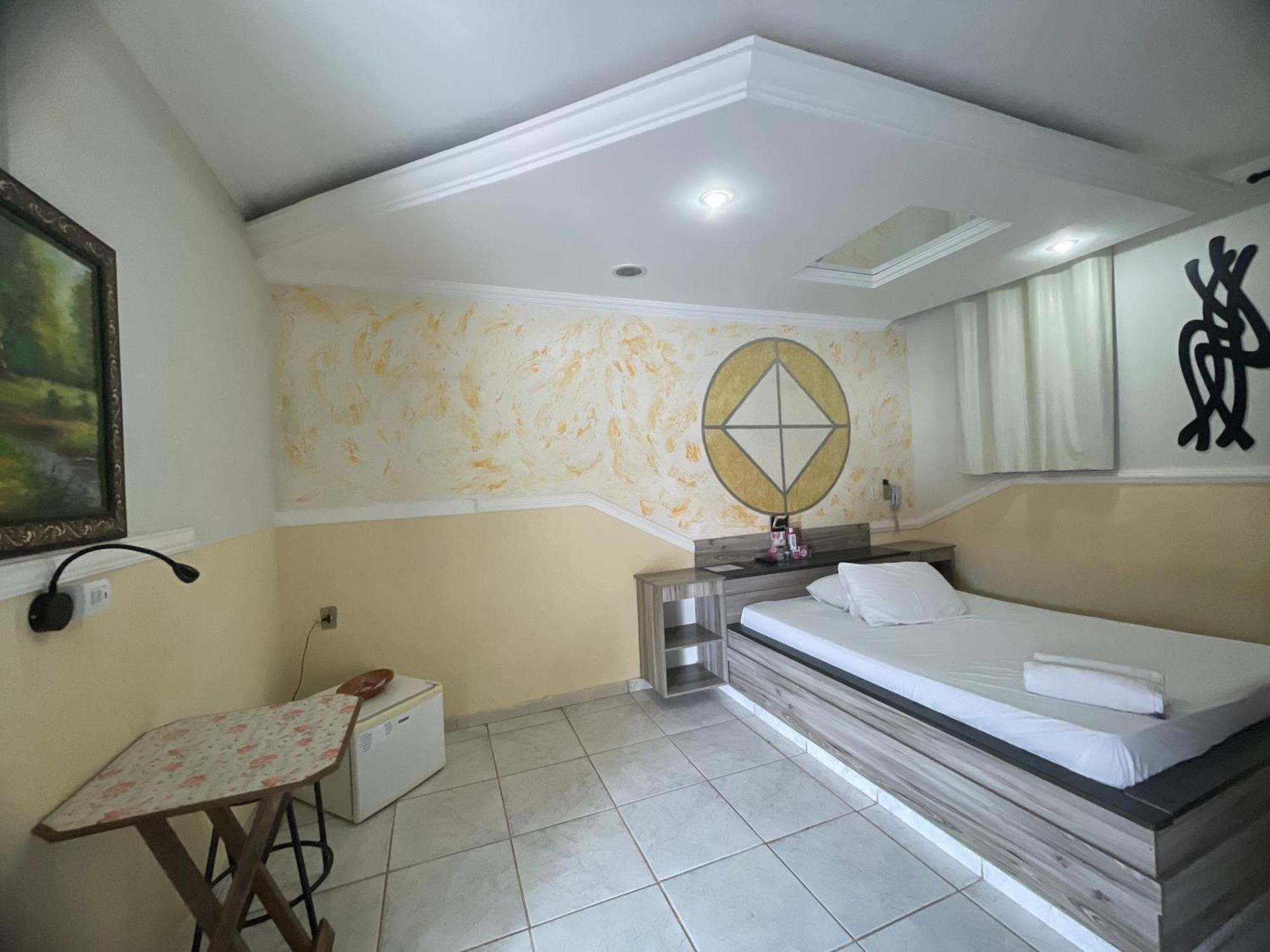 Lux Motel Holambra Bagian luar foto