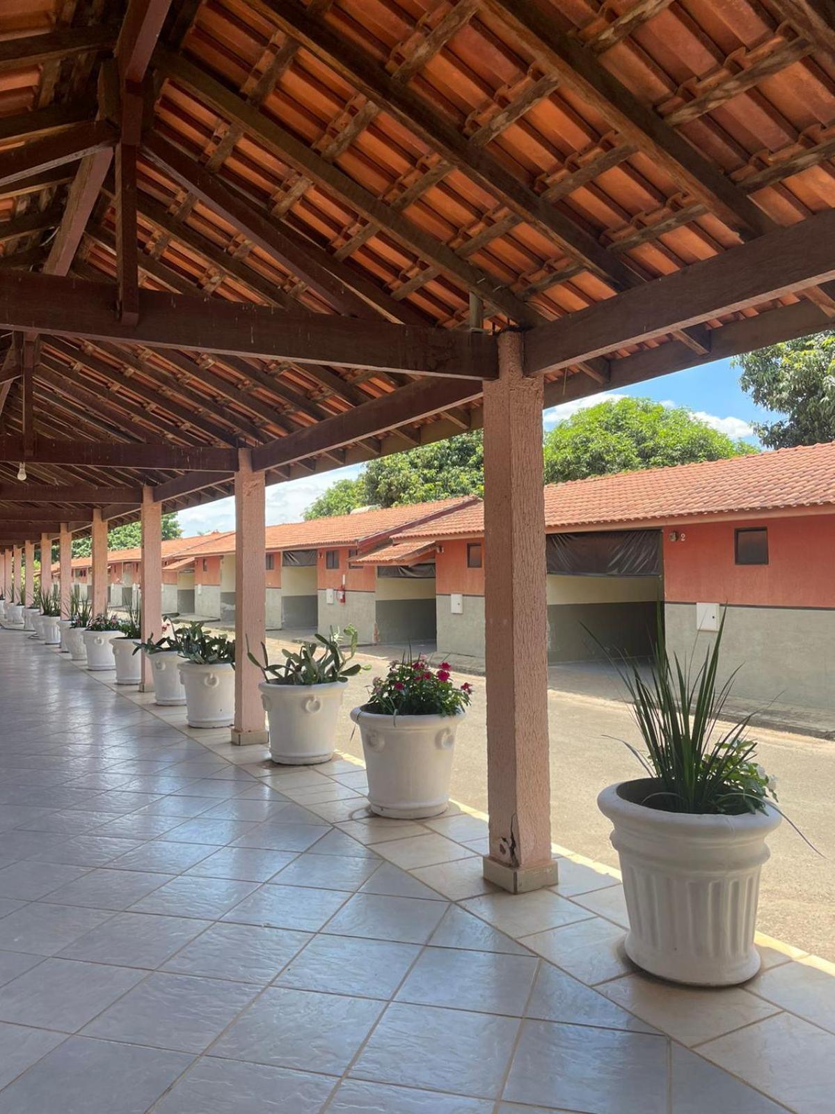 Lux Motel Holambra Bagian luar foto