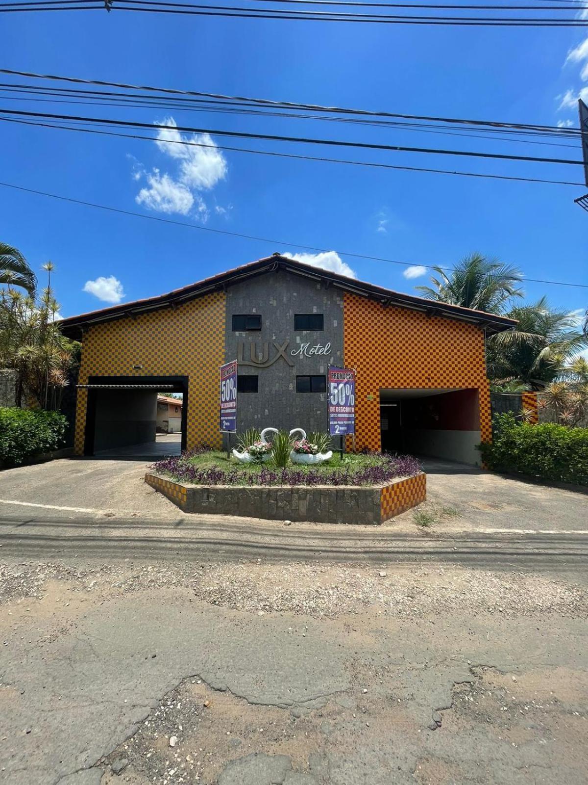 Lux Motel Holambra Bagian luar foto